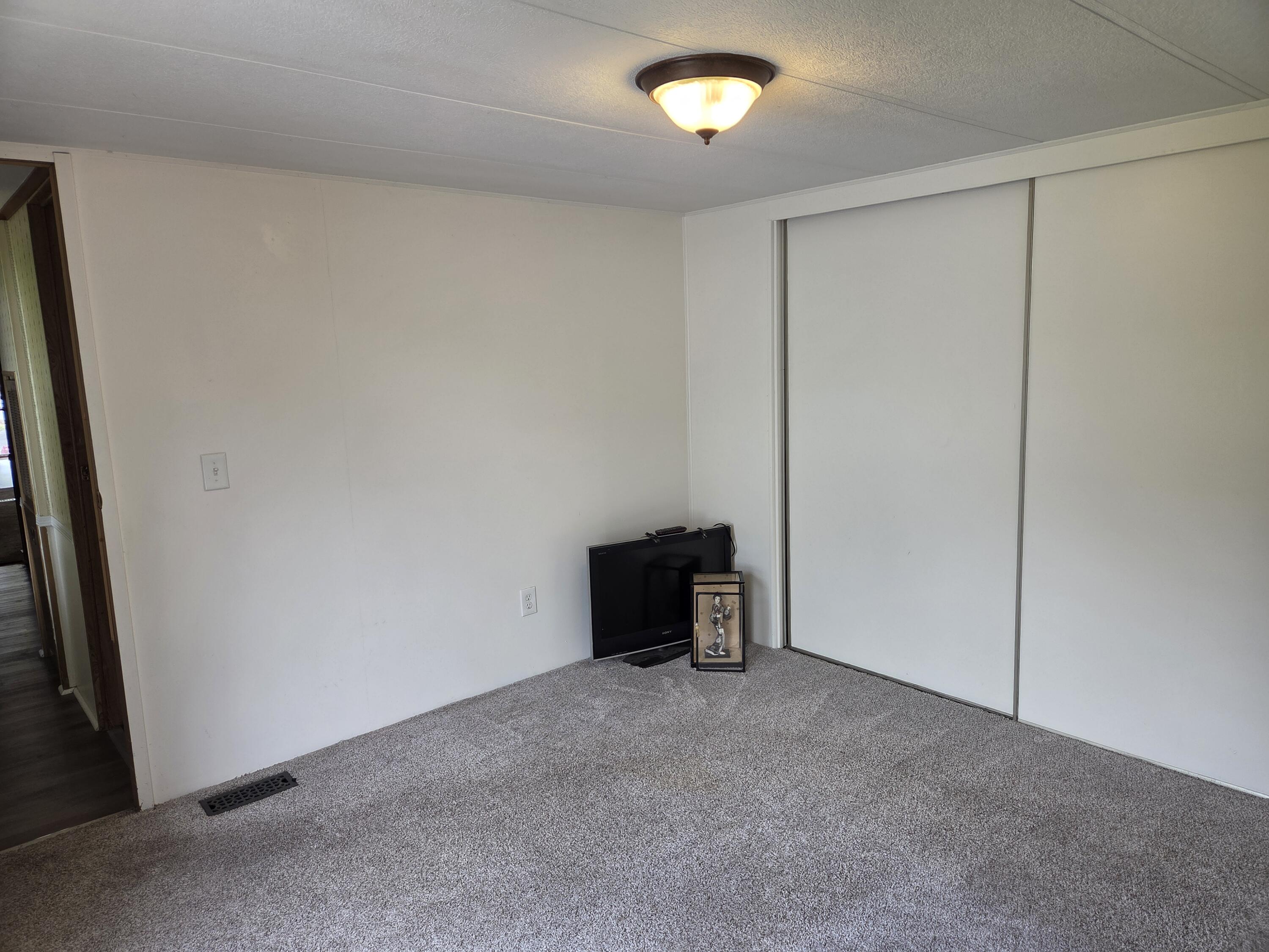 6850 Downing Road, Unit SPC 31 Central Point, OR 97502 - Photo 21 of 22