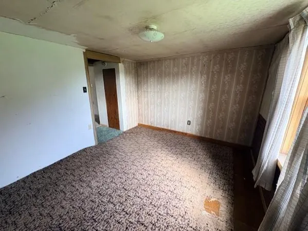 $160,000 | 2440 Race Track Road, Youngwood, PA 15697