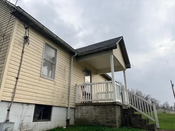 $160,000 | 2440 Race Track Road, Youngwood, PA 15697