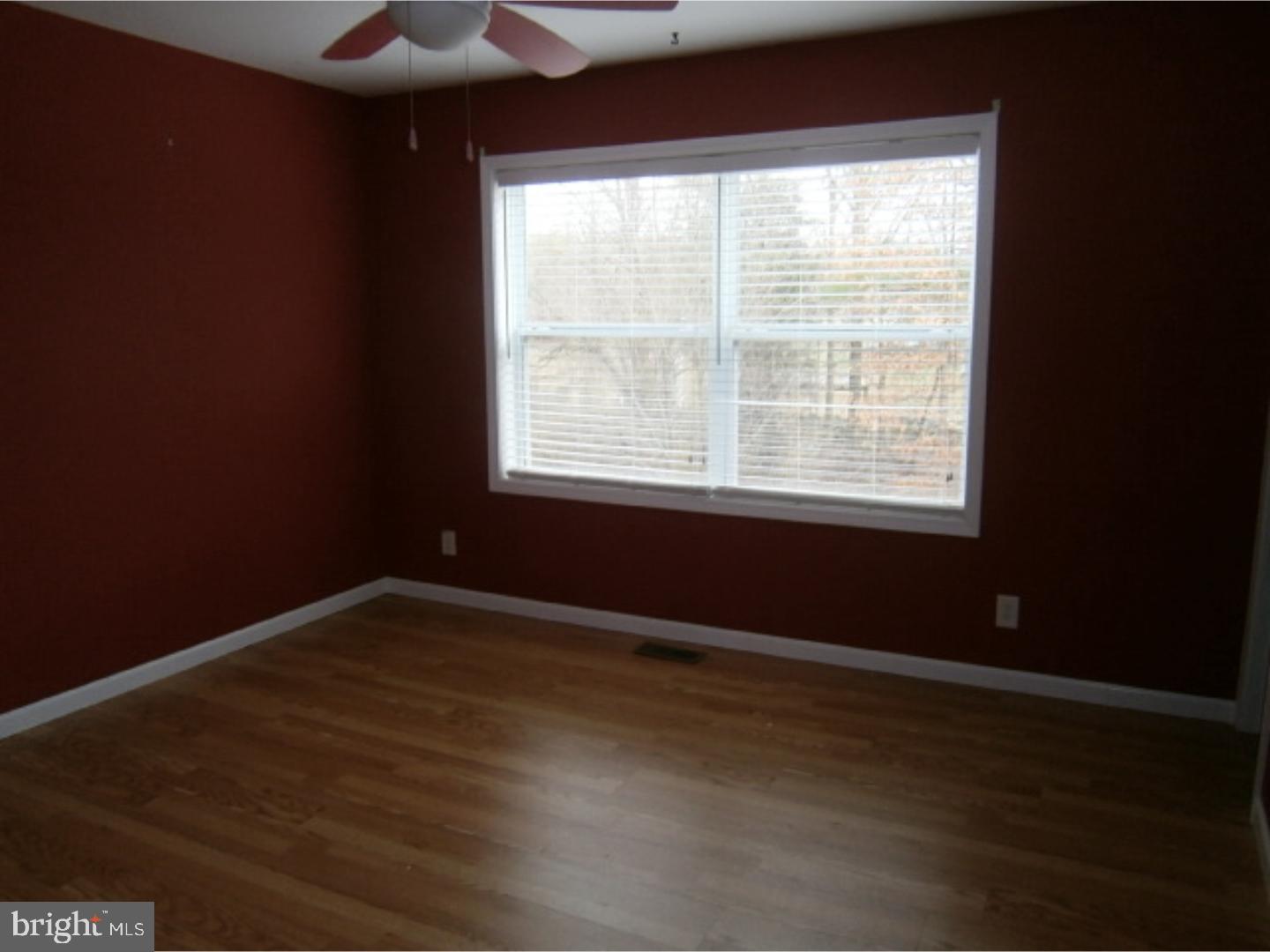 19 Folson Road Millville, NJ 08332 - Photo 3 of 11