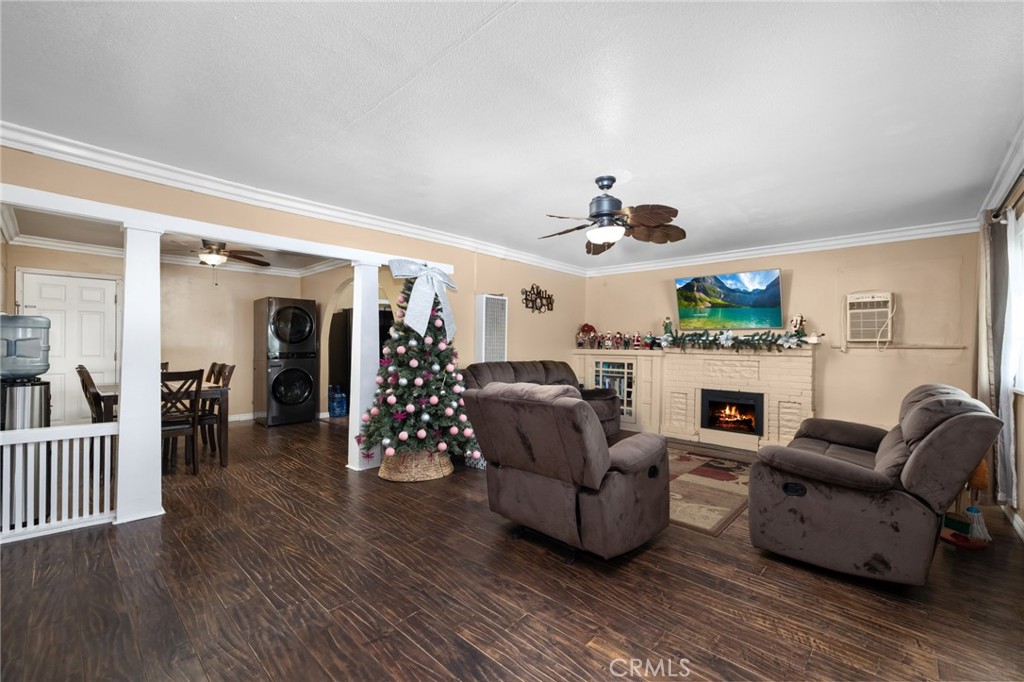 1816 Main Street Riverside, CA 92501 - Photo 7 of 34 a living room with furniture and wooden floor