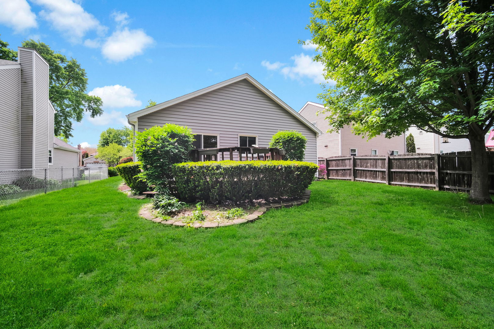 S075 Pleasant Hill Road Wheaton, IL 60187 - Photo 26 of 31