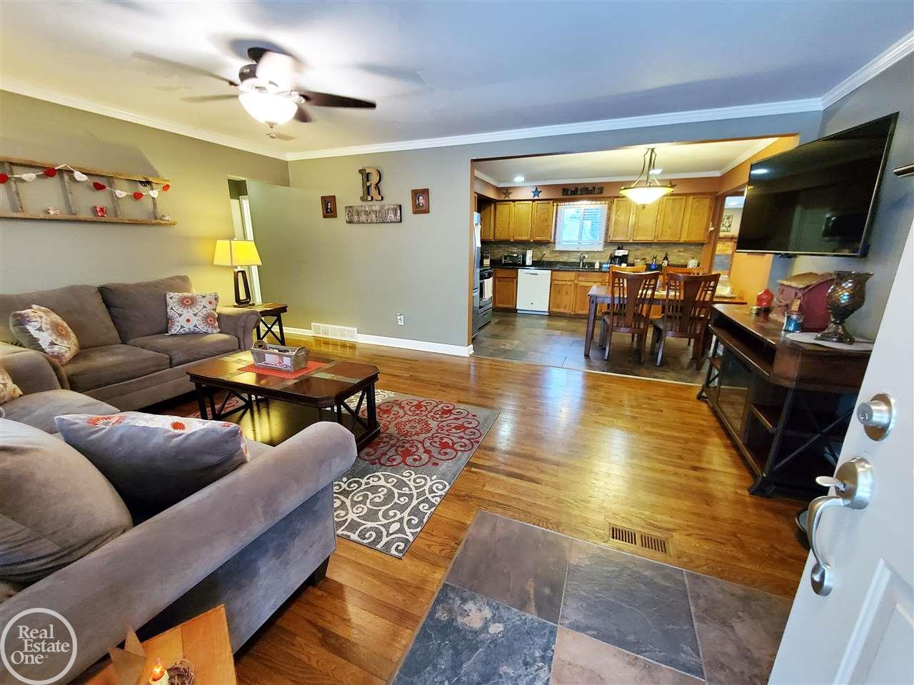 50710 Ryan Road Utica, MI 48317 - Photo 4 of 76