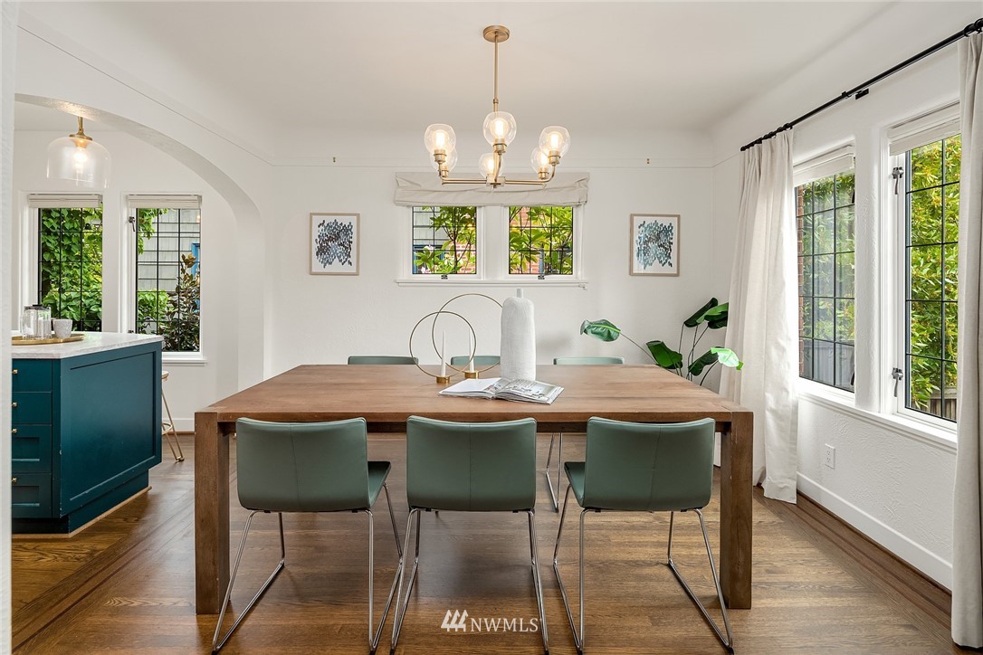 1802 Madrona Drive Seattle, WA 98122 - Photo 2 of 26