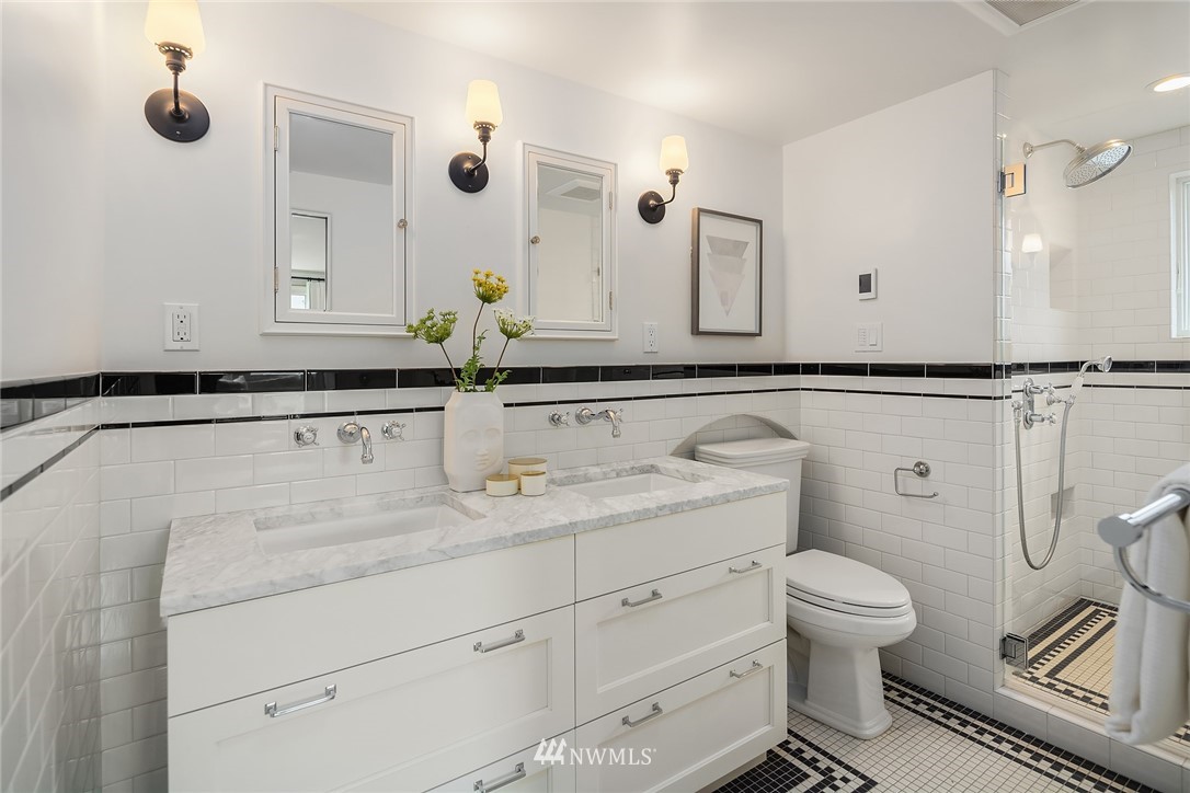 1802 Madrona Drive Seattle, WA 98122 - Photo 17 of 26