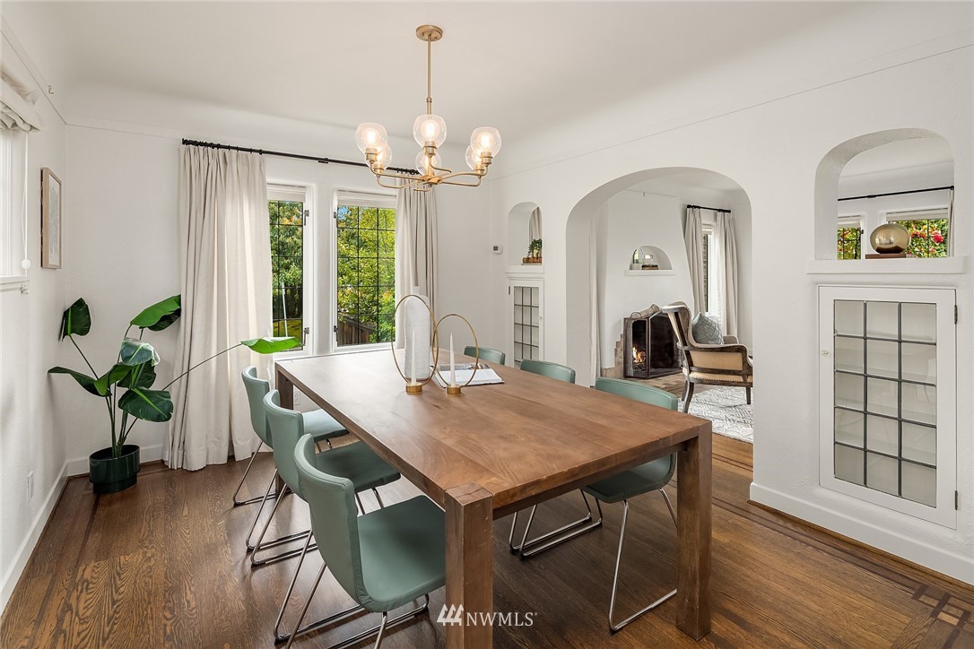 1802 Madrona Drive Seattle, WA 98122 - Photo 3 of 26