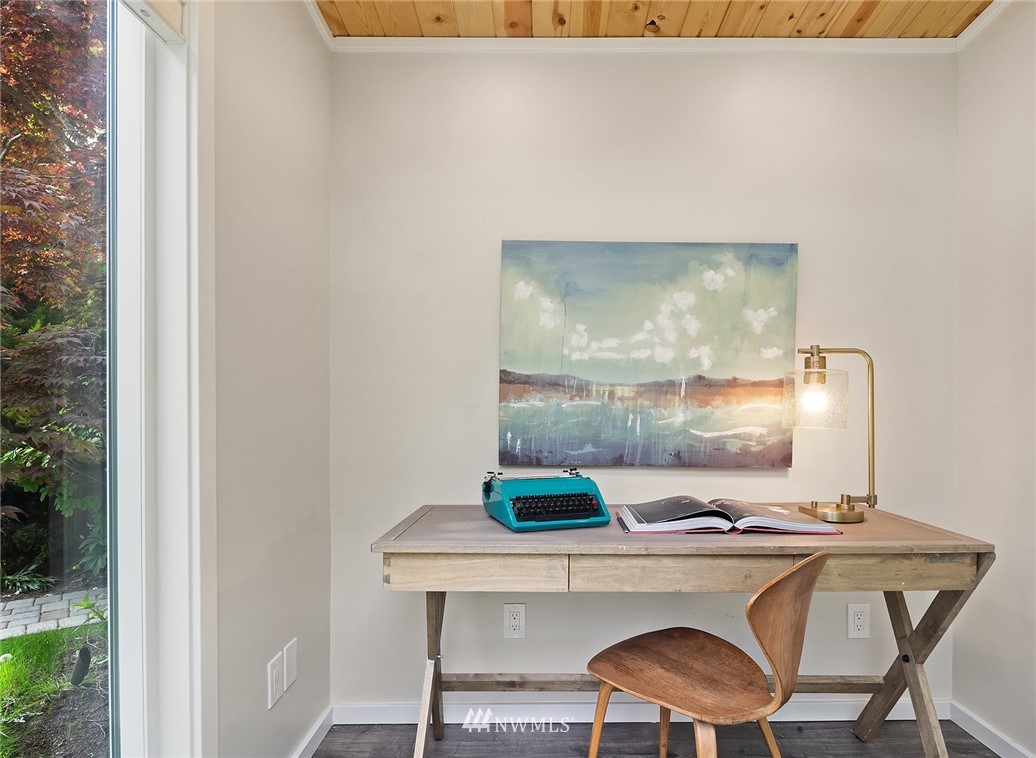 1802 Madrona Drive Seattle, WA 98122 - Photo 22 of 26