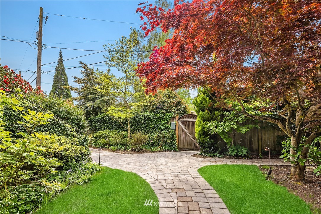 1802 Madrona Drive Seattle, WA 98122 - Photo 26 of 26