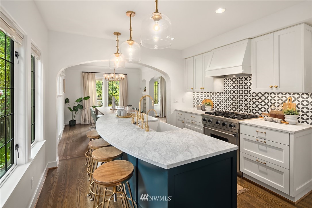 1802 Madrona Drive Seattle, WA 98122 - Photo 7 of 26