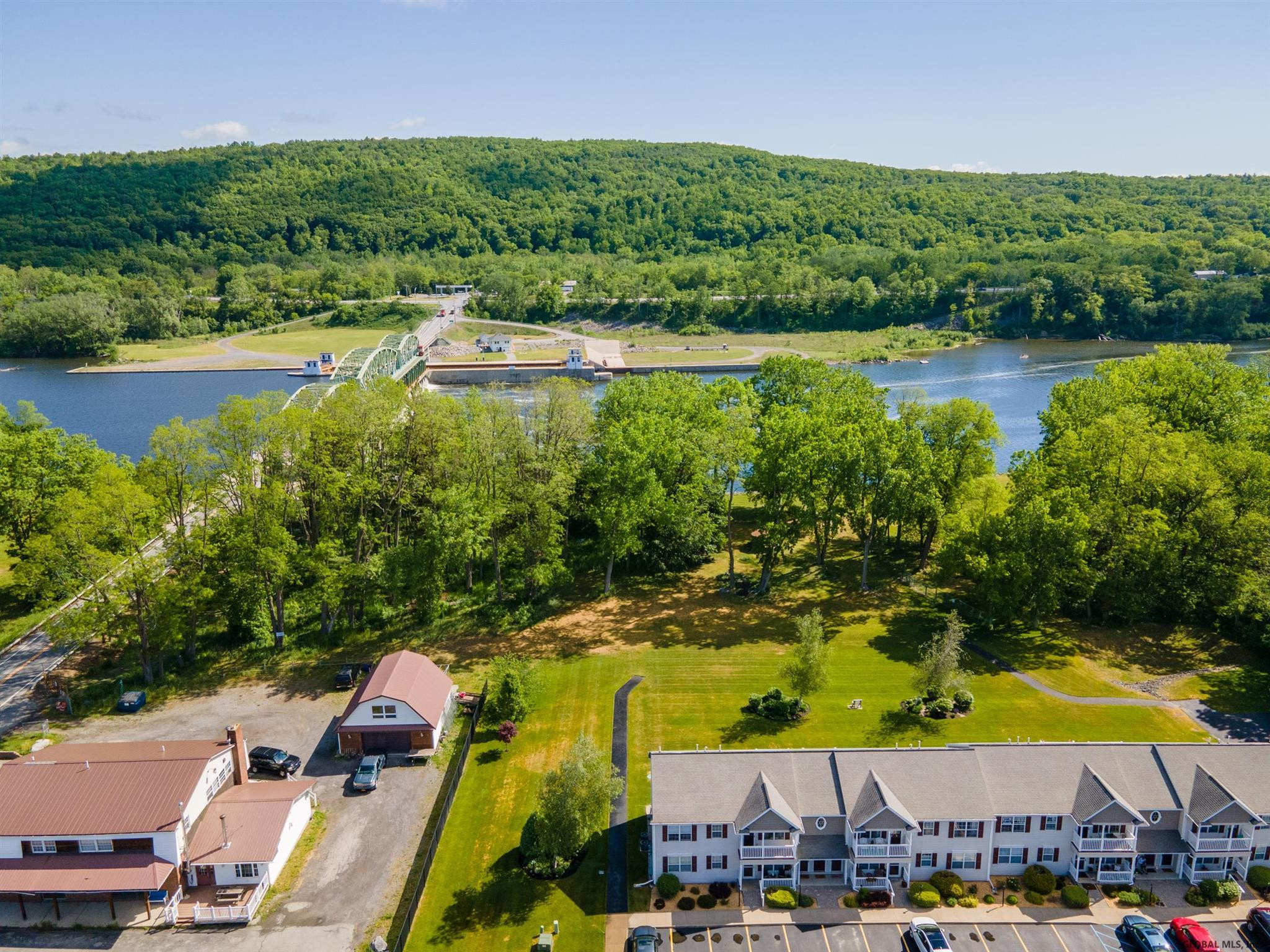 41 Riverside Drive Rotterdam, NY 12150 - Photo 37 of 46 Photo 38