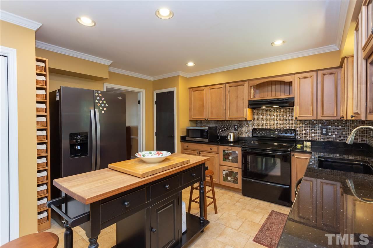 8345 Greywinds Drive Raleigh, NC 27615 - Photo 8 of 25 Gallery Image 8