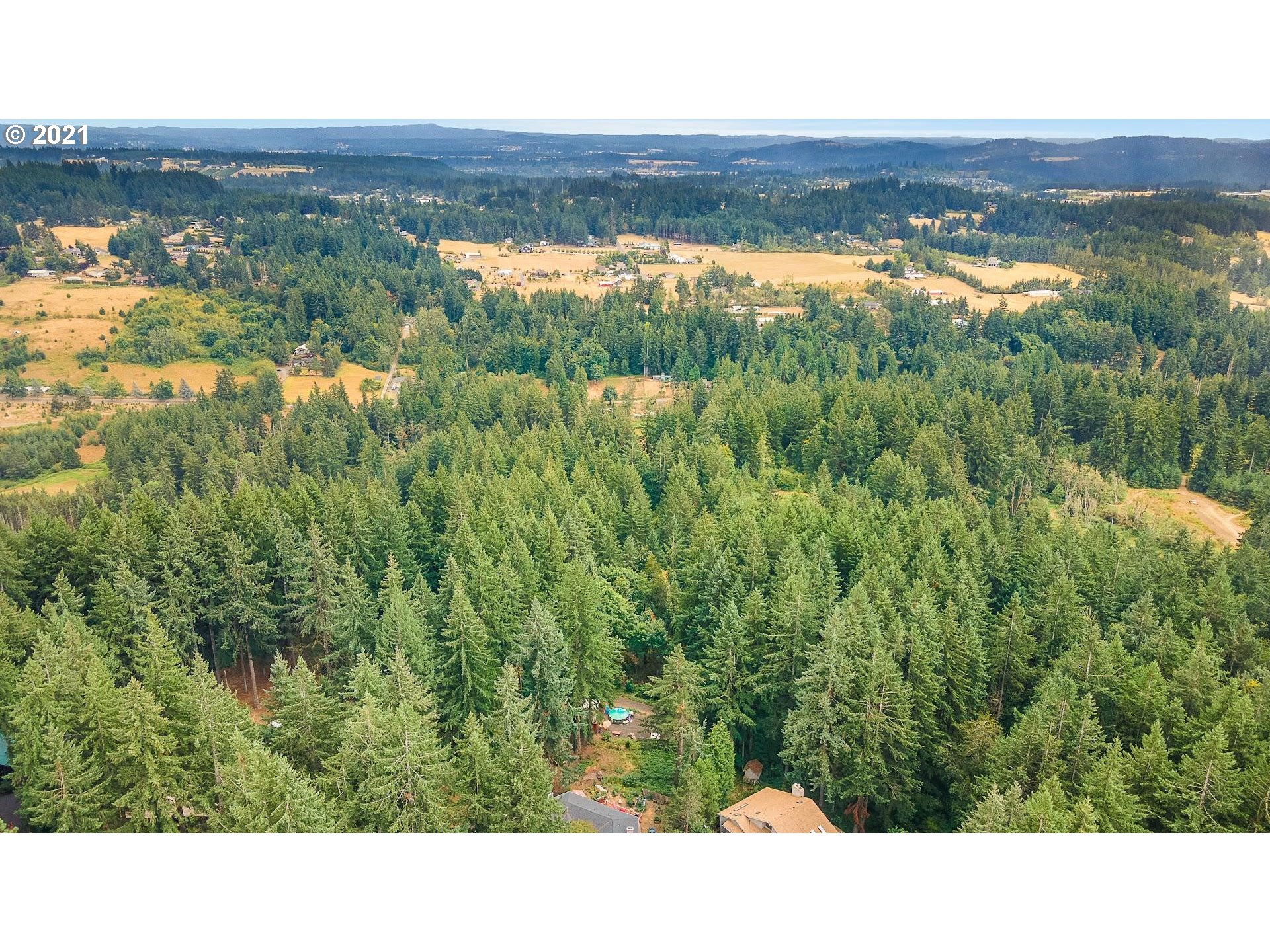 0 Southeast Heuke Road, Unit LT600 Damascus, OR 97089 - Photo 2 of 4 a view of city and mountain
