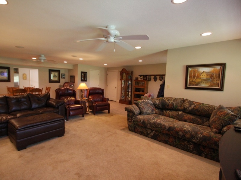 9203 North Hickory Grove Road Dubois, IN 47527 - Photo 5 of 15
