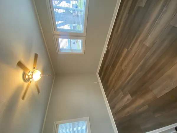 $1,995 | 1212 16th 1/2 Street, Bettendorf, IA 52722