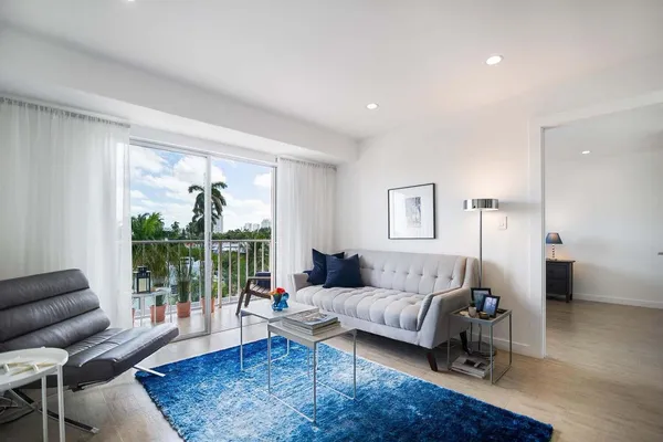 $3,000 | 1605 Pennsylvania Avenue, Unit 502, Miami Beach, FL 33139