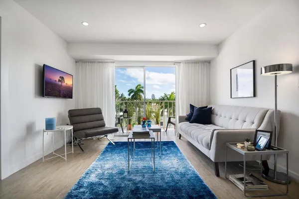 $3,000 | 1605 Pennsylvania Avenue, Unit 502, Miami Beach, FL 33139