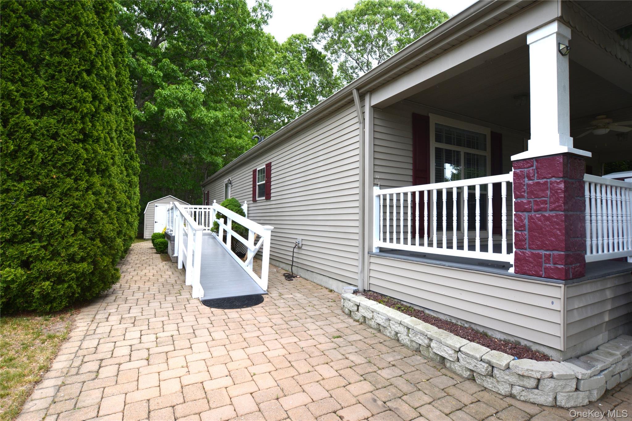 1661 Old Country Road, Unit 516 Riverhead, NY 11901 - Photo 3 of 24