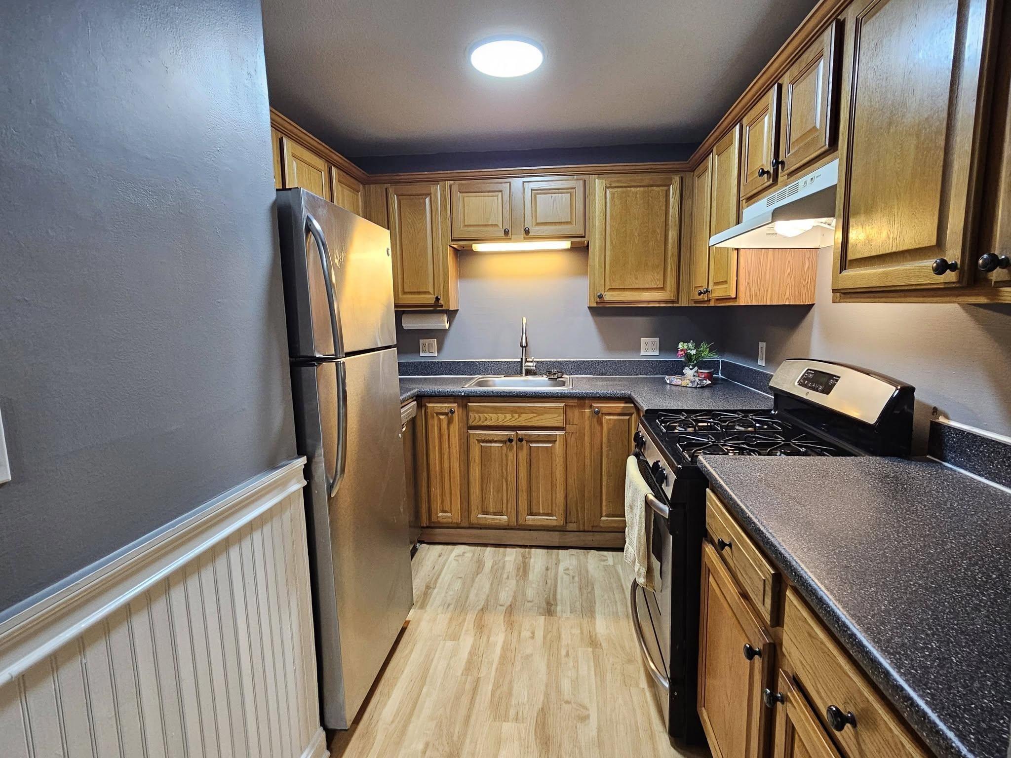126 Mammoth Road, Unit 4 Hooksett, NH 03106 - Photo 6 of 22 Gallery Image 6