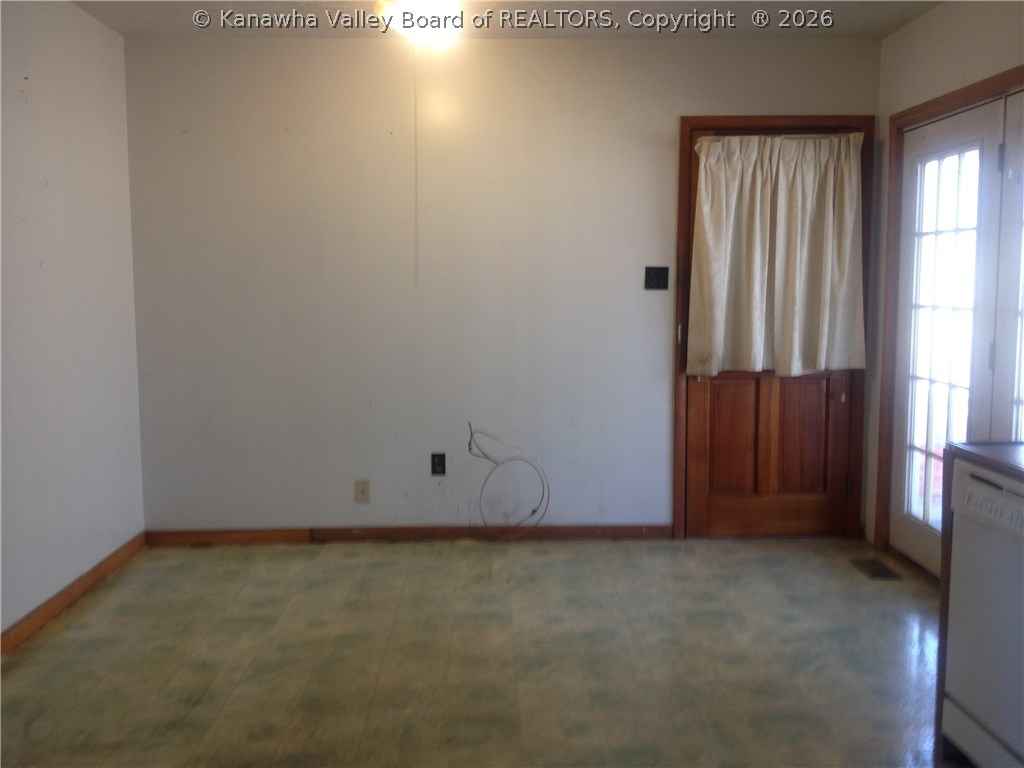 42 Brian Lane Elkview, WV 25071 - Photo 8 of 16 Gallery Image 8