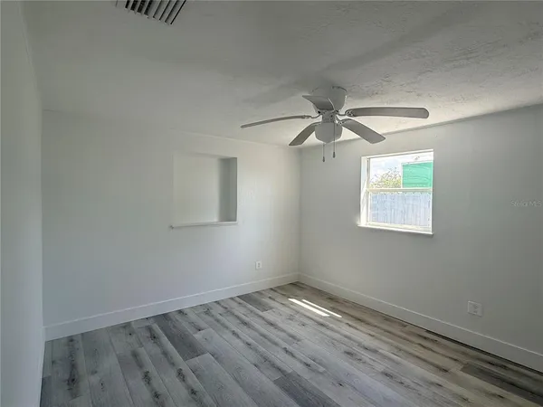 $2,800 | 13428 Neptune Drive, Hudson, FL 34667