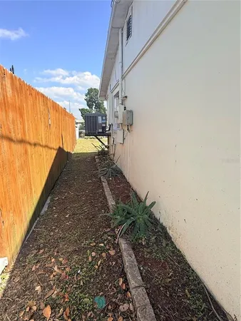 $2,800 | 13428 Neptune Drive, Hudson, FL 34667