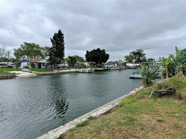 $2,800 | 13428 Neptune Drive, Hudson, FL 34667