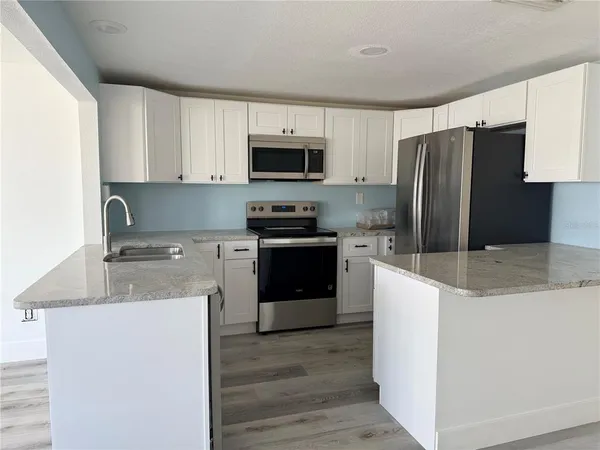 $2,800 | 13428 Neptune Drive, Hudson, FL 34667