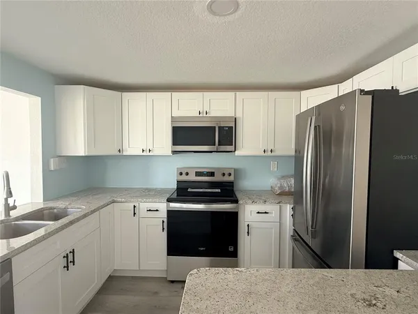 $2,800 | 13428 Neptune Drive, Hudson, FL 34667