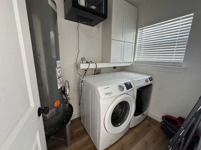 1311 East 35th Street Houston, TX 77022 - Photo 12 of 12 a utility room with dryer and washer