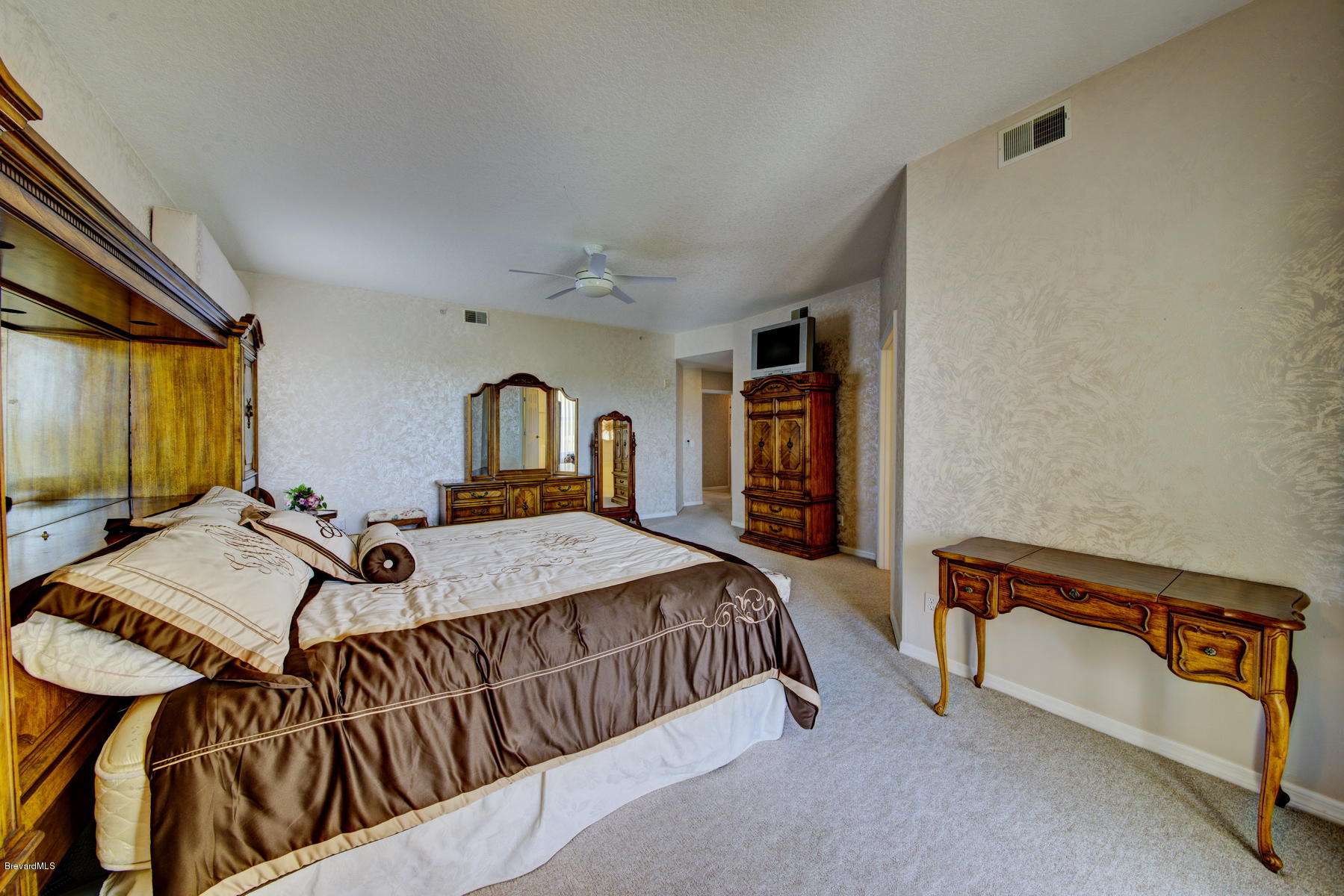 102 Riverside Drive, Unit 901 Cocoa, FL 32922 - Photo 29 of 54 Large Master Suite
