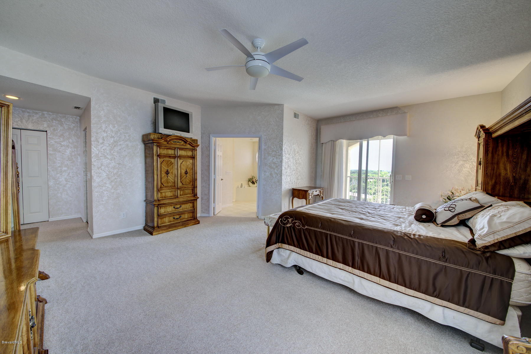 102 Riverside Drive, Unit 901 Cocoa, FL 32922 - Photo 30 of 54 Master Suite