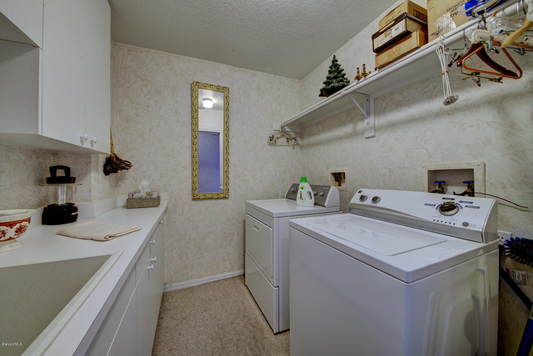 102 Riverside Drive, Unit 901 Cocoa, FL 32922 - Photo 41 of 54 Laundry Room