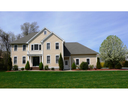 267 Bay Road Sharon, MA 02067 - Photo 1 of 18 Gallery Image 1
