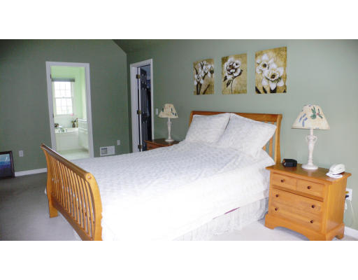 267 Bay Road Sharon, MA 02067 - Photo 13 of 18 Gallery Image 13