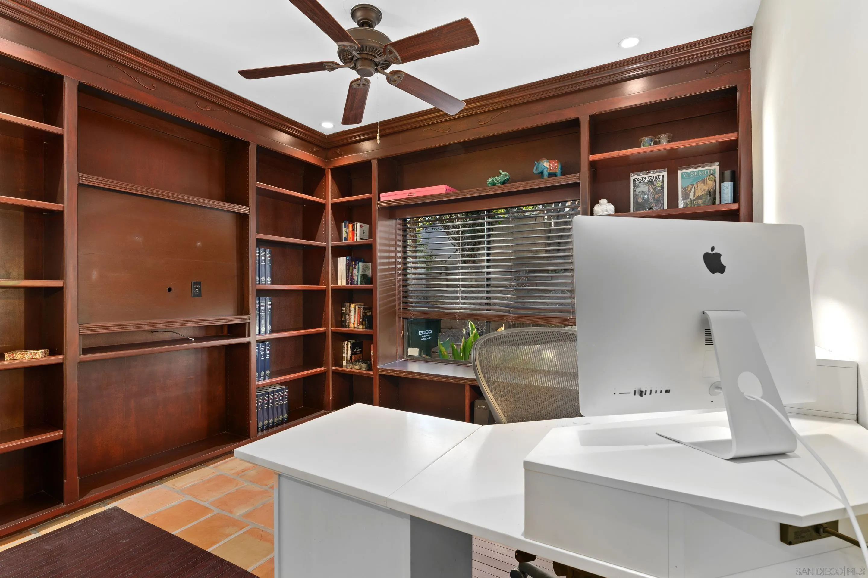 1027 Summer Holly Lane Encinitas, CA 92024 - Photo 18 of 29