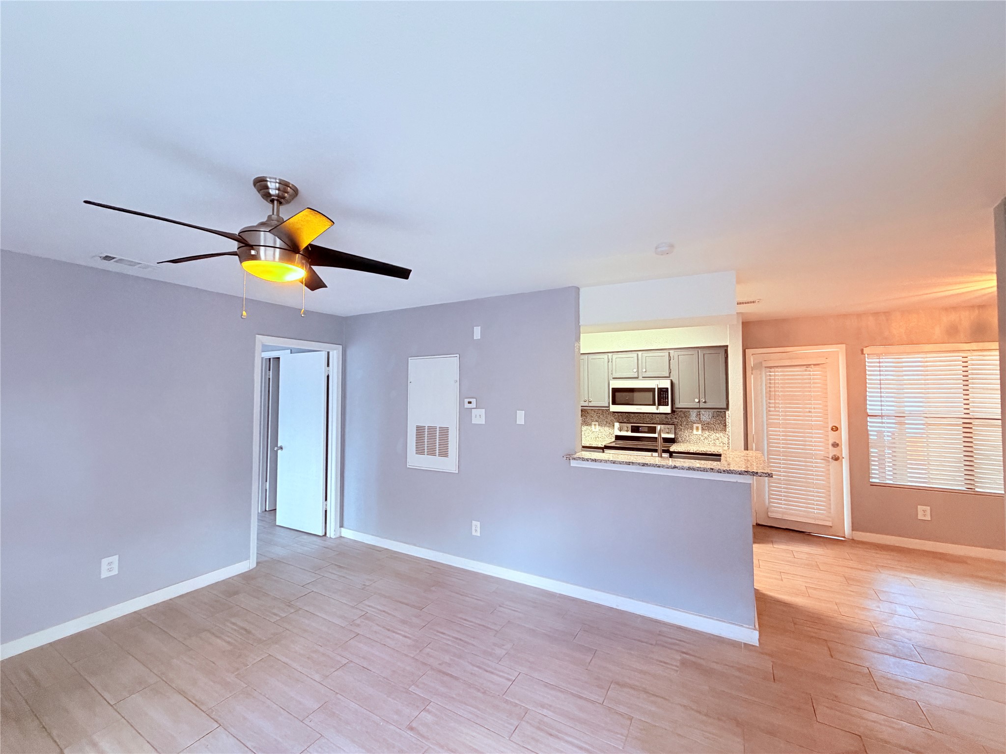 8801 Schick Road, Unit B Austin, TX 78729 - Photo 8 of 22 Gallery Image 8