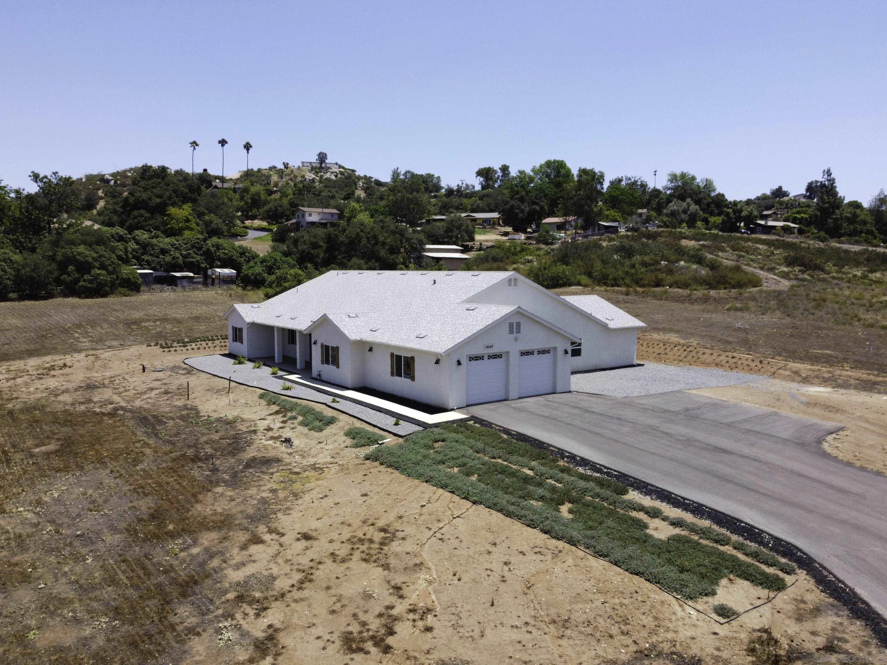 14443 Cool Valley Road Valley Center, CA 92082 - Photo 2 of 48 Gallery Image 2