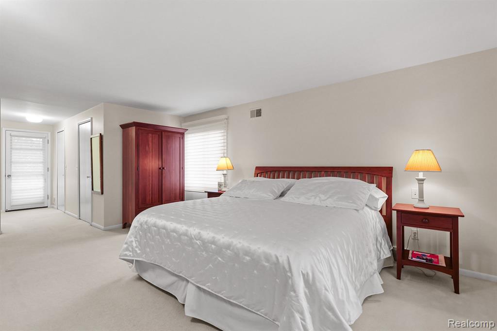 21501 West 13 Mile Road Beverly Hills, MI 48025 - Photo 26 of 44
