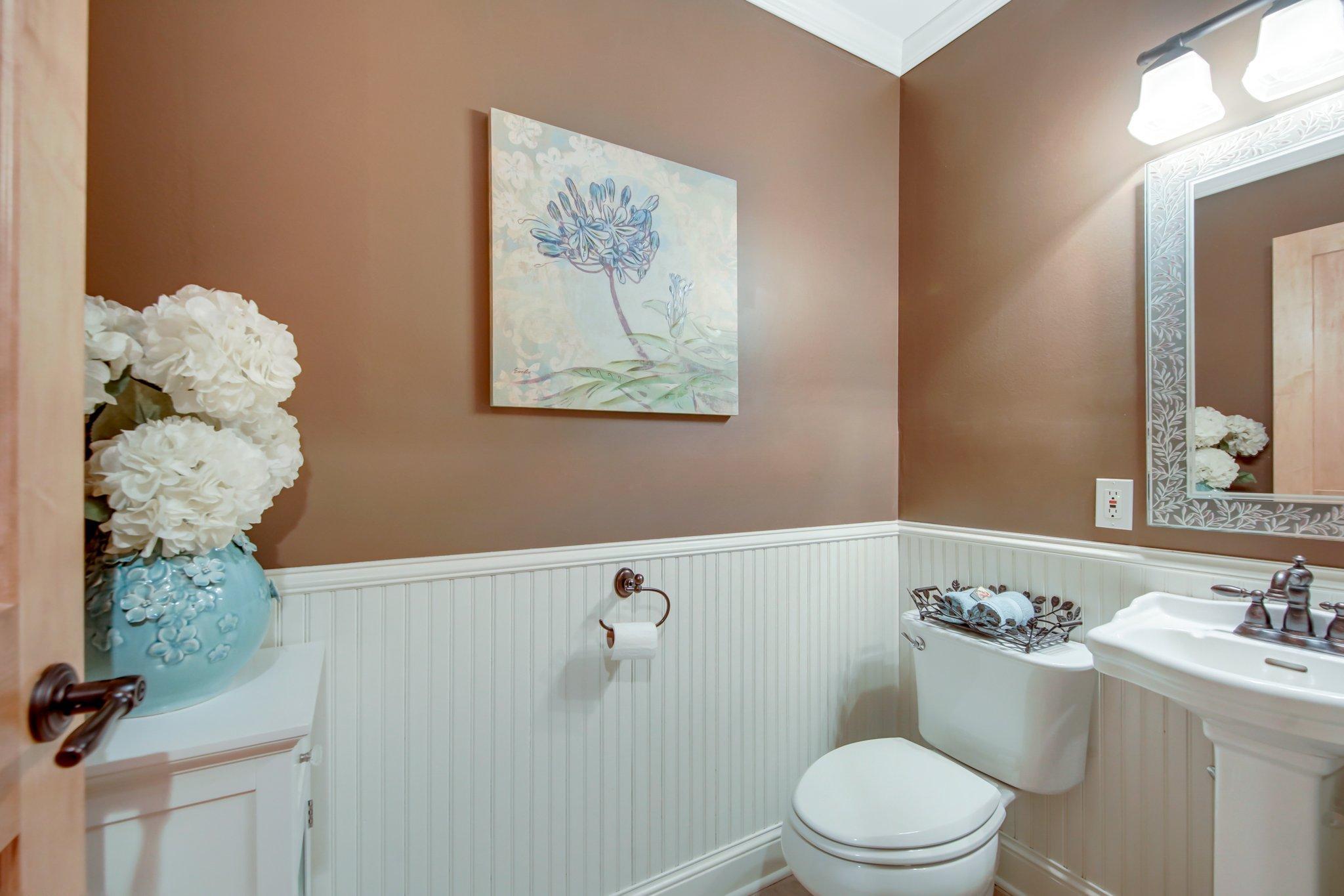 5241 Meadow Ridge Edina, MN 55439 - Photo 13 of 36 Gallery Image 13