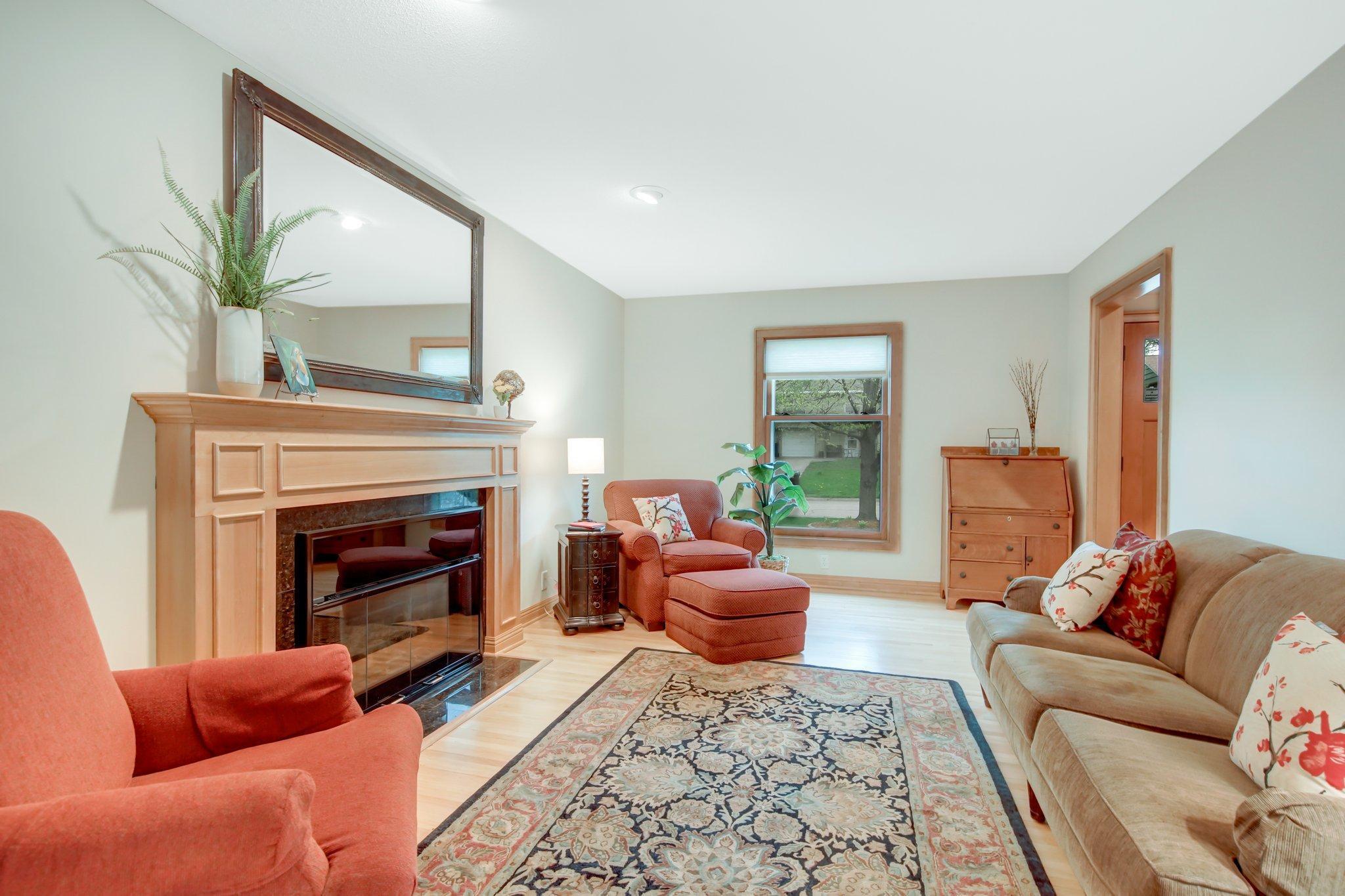 5241 Meadow Ridge Edina, MN 55439 - Photo 16 of 36 Gallery Image 16