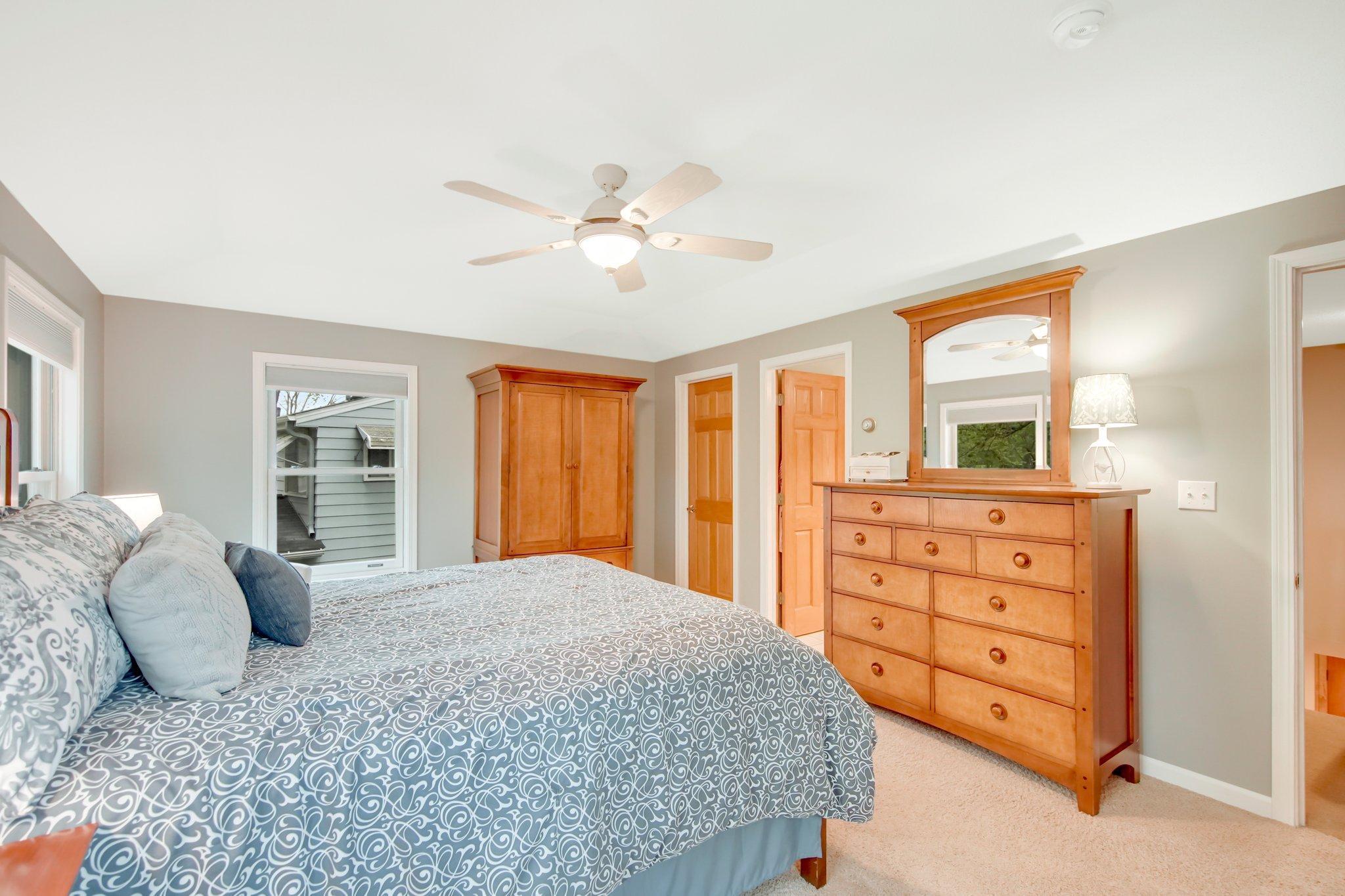 5241 Meadow Ridge Edina, MN 55439 - Photo 20 of 36 Gallery Image 20