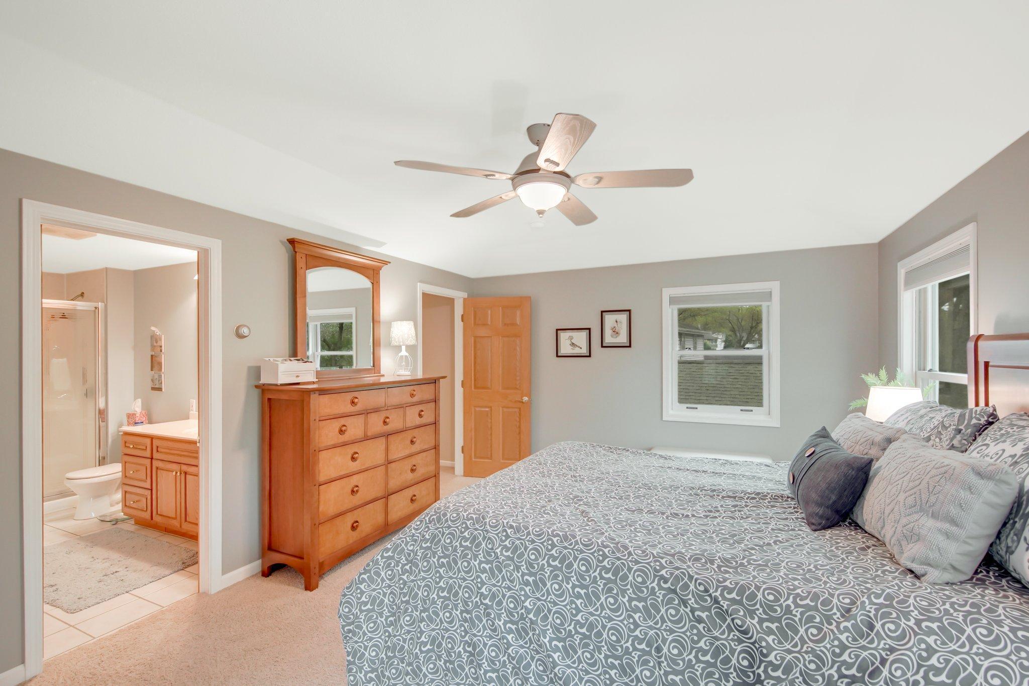 5241 Meadow Ridge Edina, MN 55439 - Photo 21 of 36 Gallery Image 21