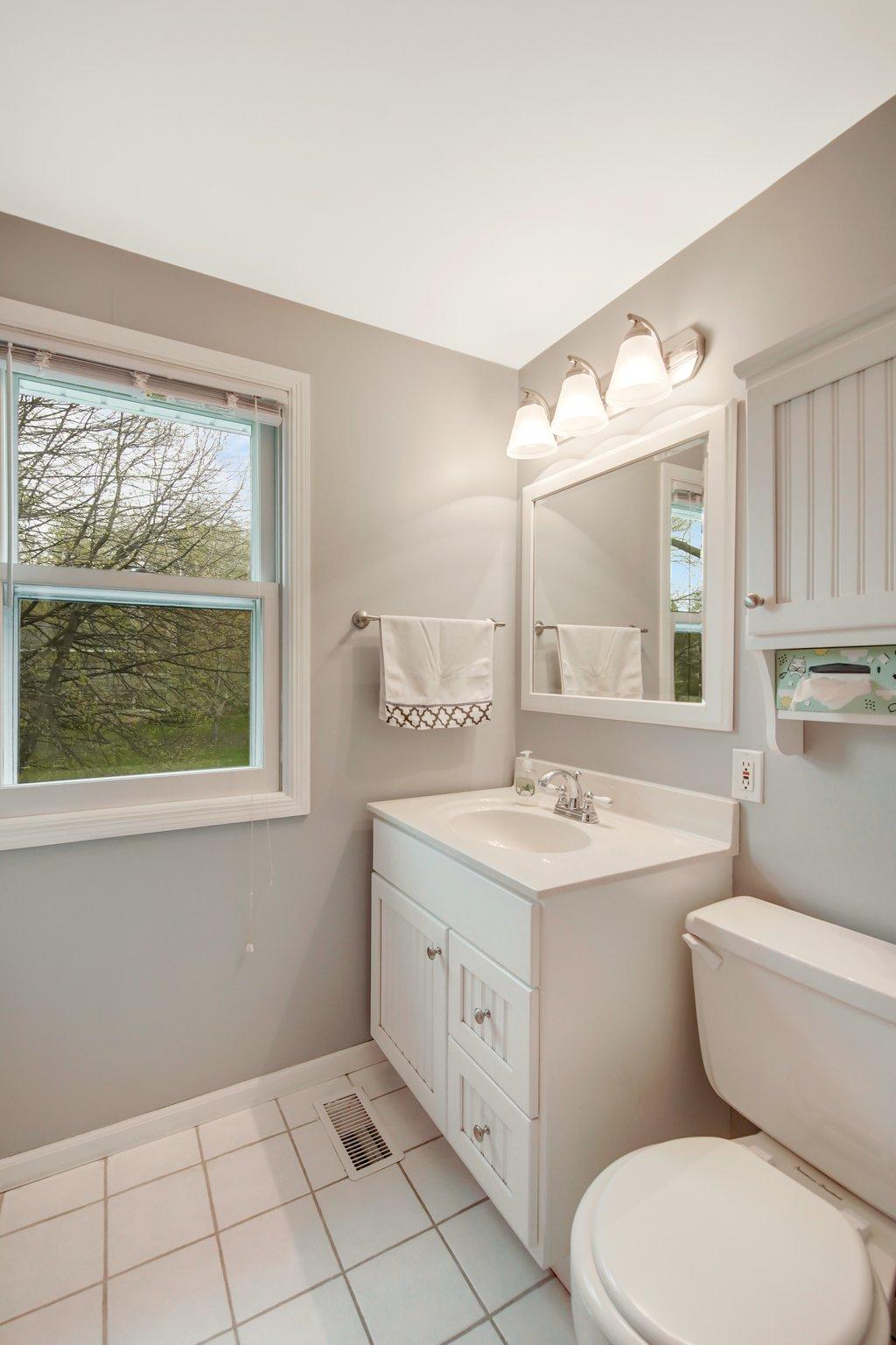 5241 Meadow Ridge Edina, MN 55439 - Photo 26 of 36 Gallery Image 26
