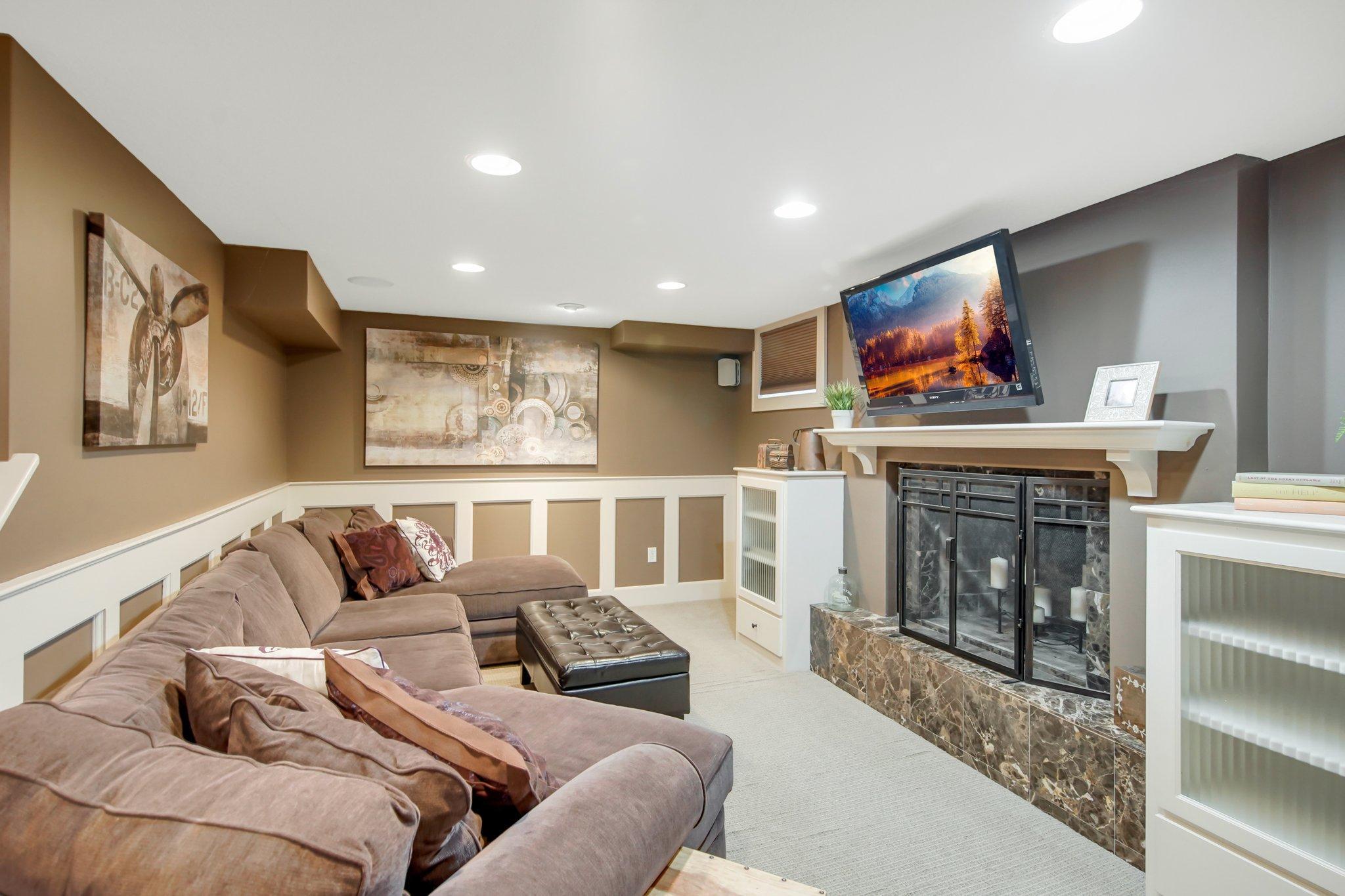 5241 Meadow Ridge Edina, MN 55439 - Photo 28 of 36 Gallery Image 28