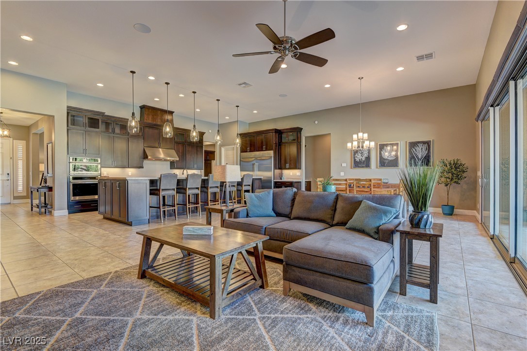 8411 South Cimarron Road Las Vegas, NV 89113 - Photo 9 of 46 Great room