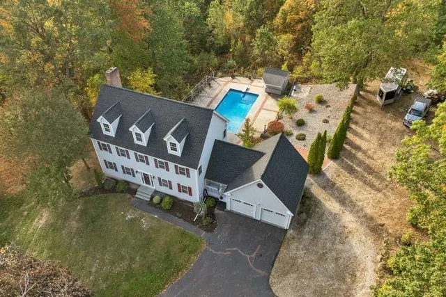 $1,200,000 | 74 Nolls Farm Road, Auburn, NH 03032