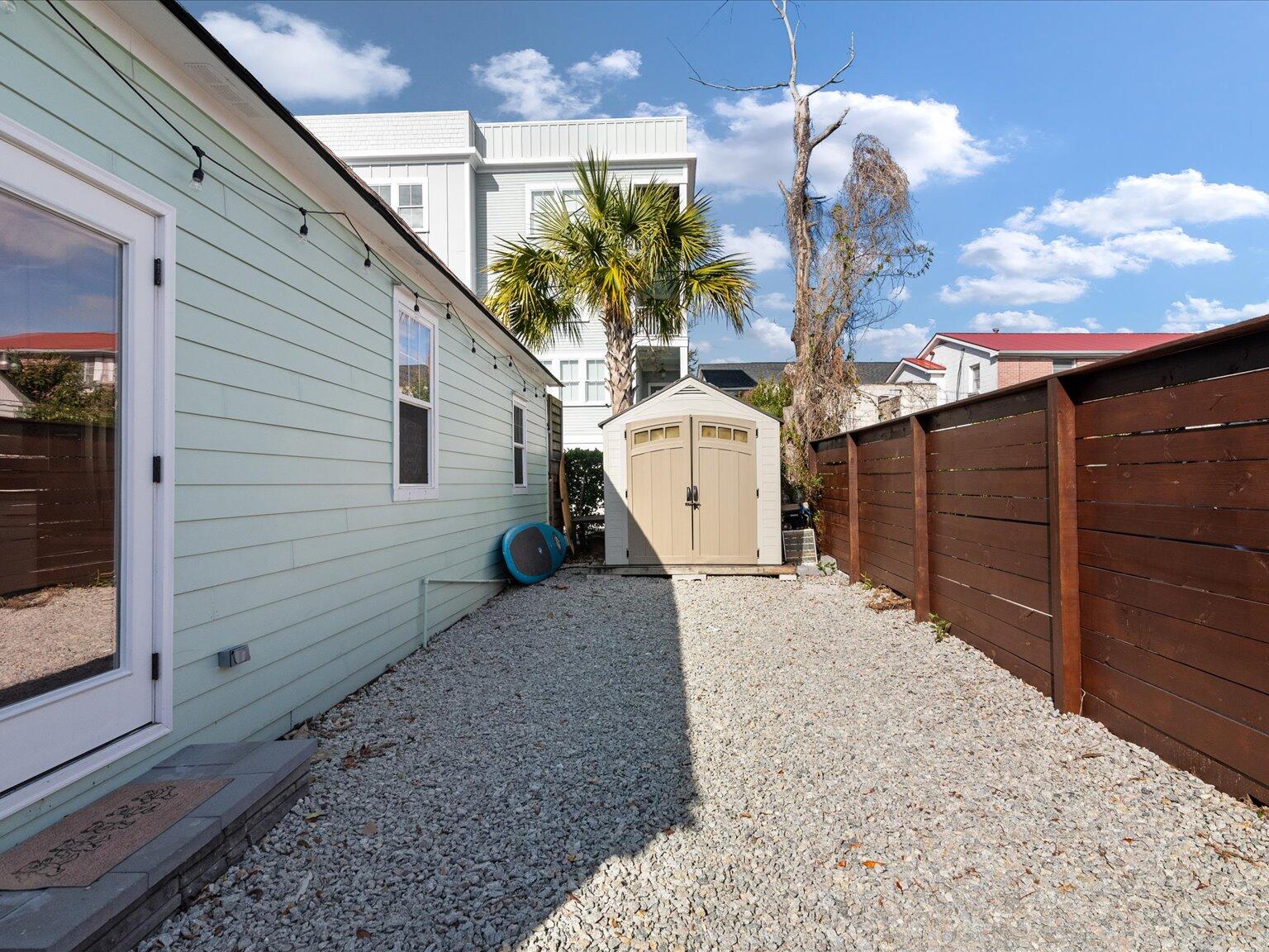 400 Sumter Street Charleston, SC 29403 - Photo 25 of 30 Outdoor Area