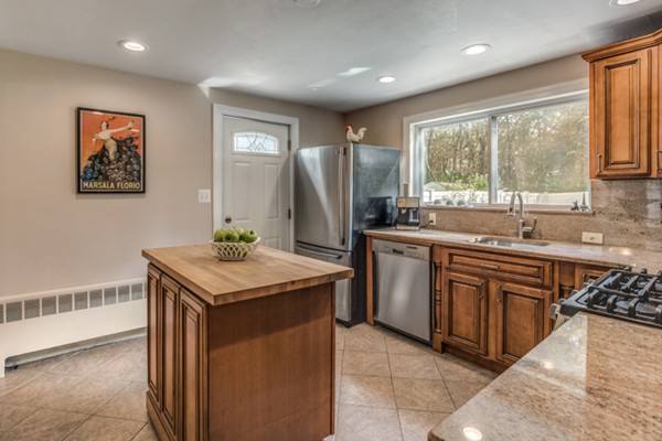 52 Murray Hill Road Malden, MA 02148 - Photo 15 of 30 Gallery Image 15