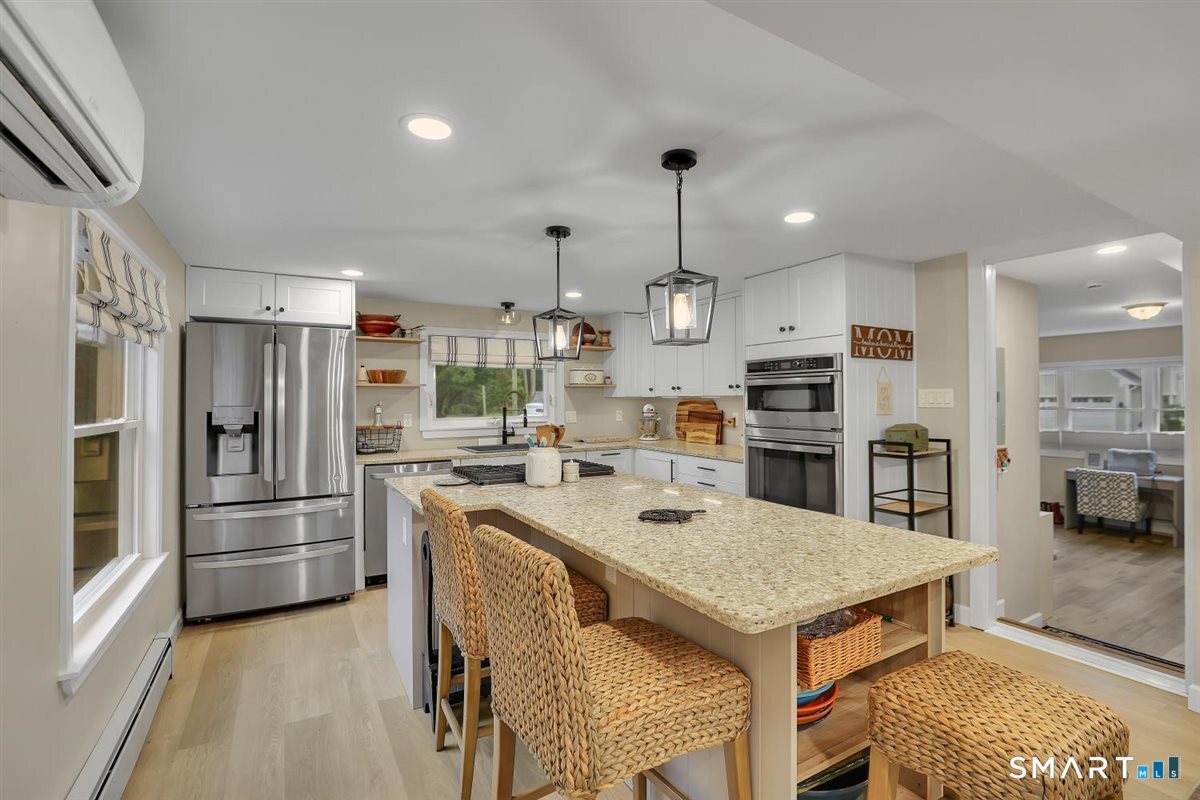16 Hawthorne Road East Hampton, CT 06424 - Photo 8 of 40 Gallery Image 8