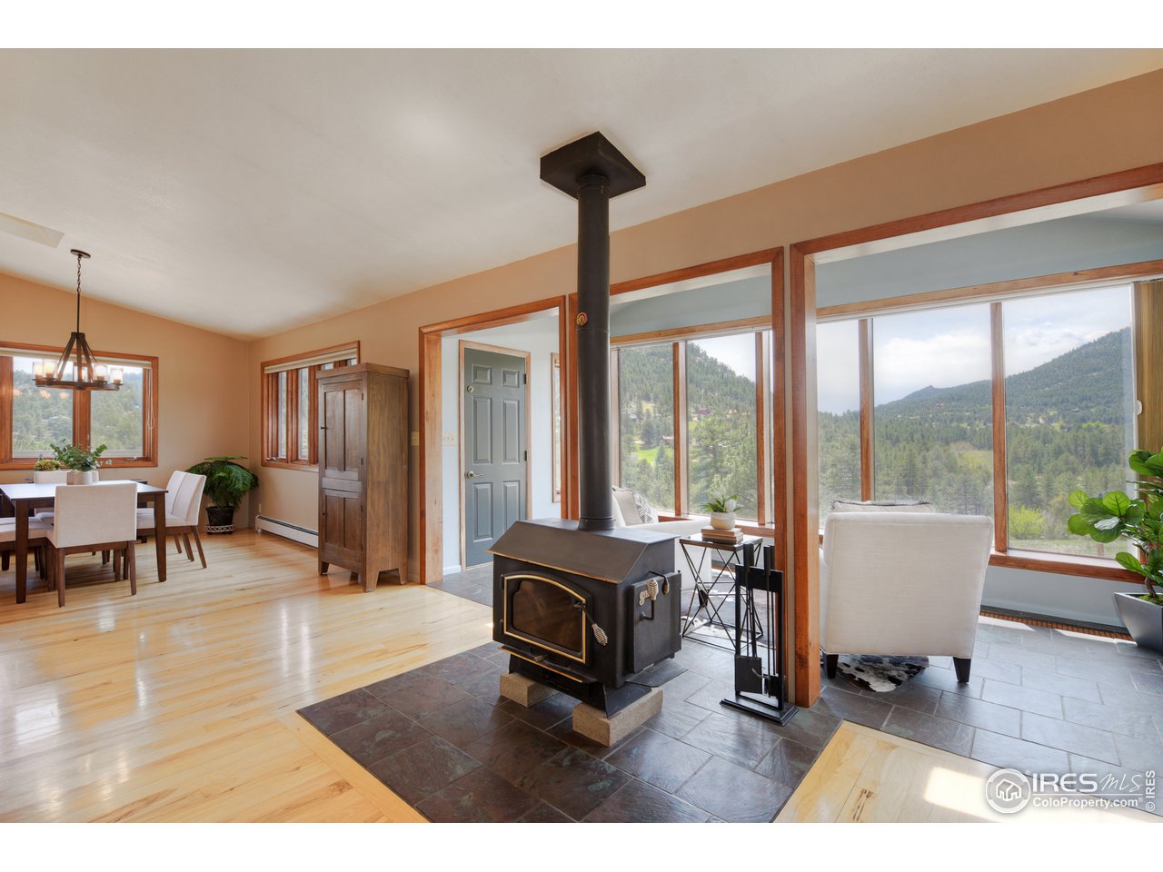 30 Comanche Road Lyons, CO 80540 - Photo 17 of 40 Gallery Image 17